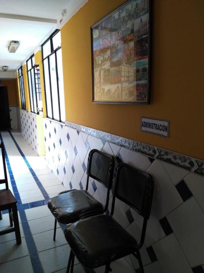 Residencial Mariloy Hotel Cochabamba Exterior photo